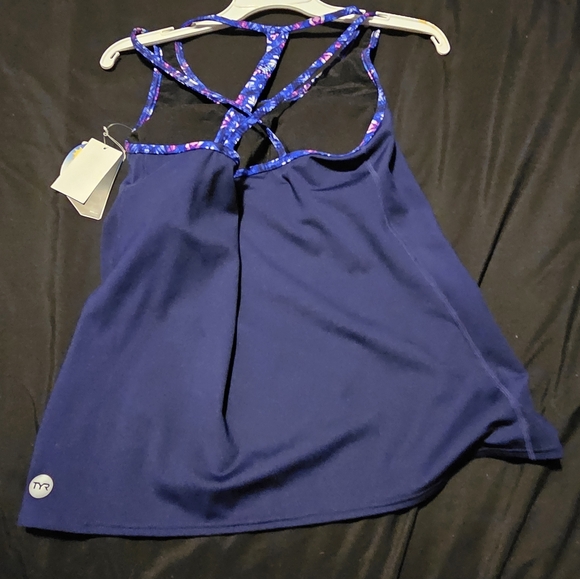 Medium support spf 50 swim top new with tags - Picture 4 of 4